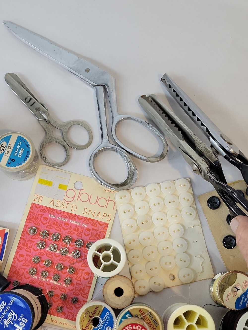Sewing Notions Lot with Thread Spools & Scissors - Multi - Picture 11 of 17